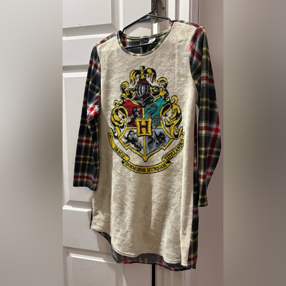 Hogwarts Crest Kids Long Sleeve Nightgown